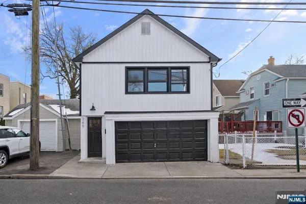 $389,900 | 369 Hops Lane, Secaucus, NJ 07094