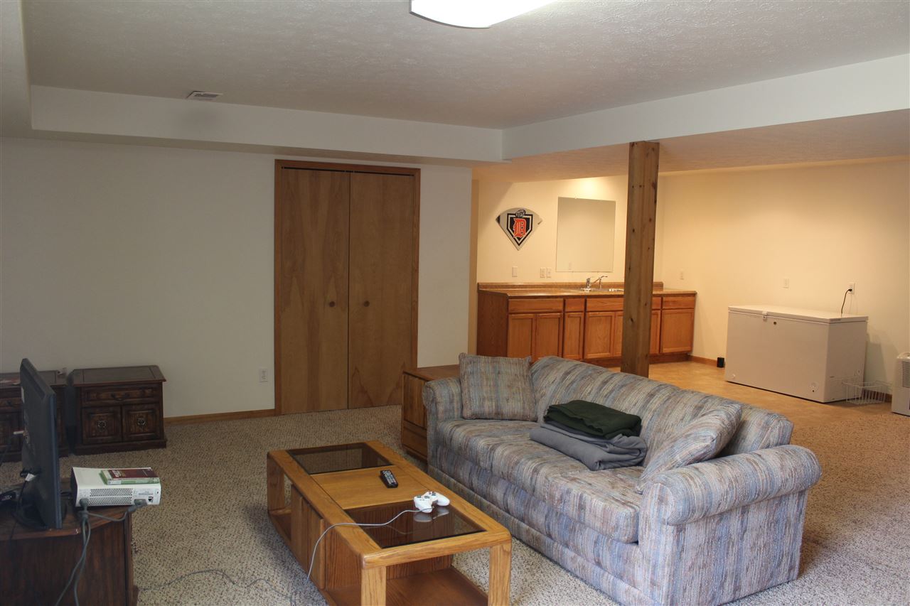 7675 30 3/4 Road Cadillac, MI 49601 - Photo 22 of 37 1848525-21.JPG