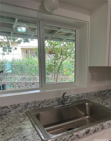 $3,200 | 1670 Pensacola Street, Honolulu, HI 96822
