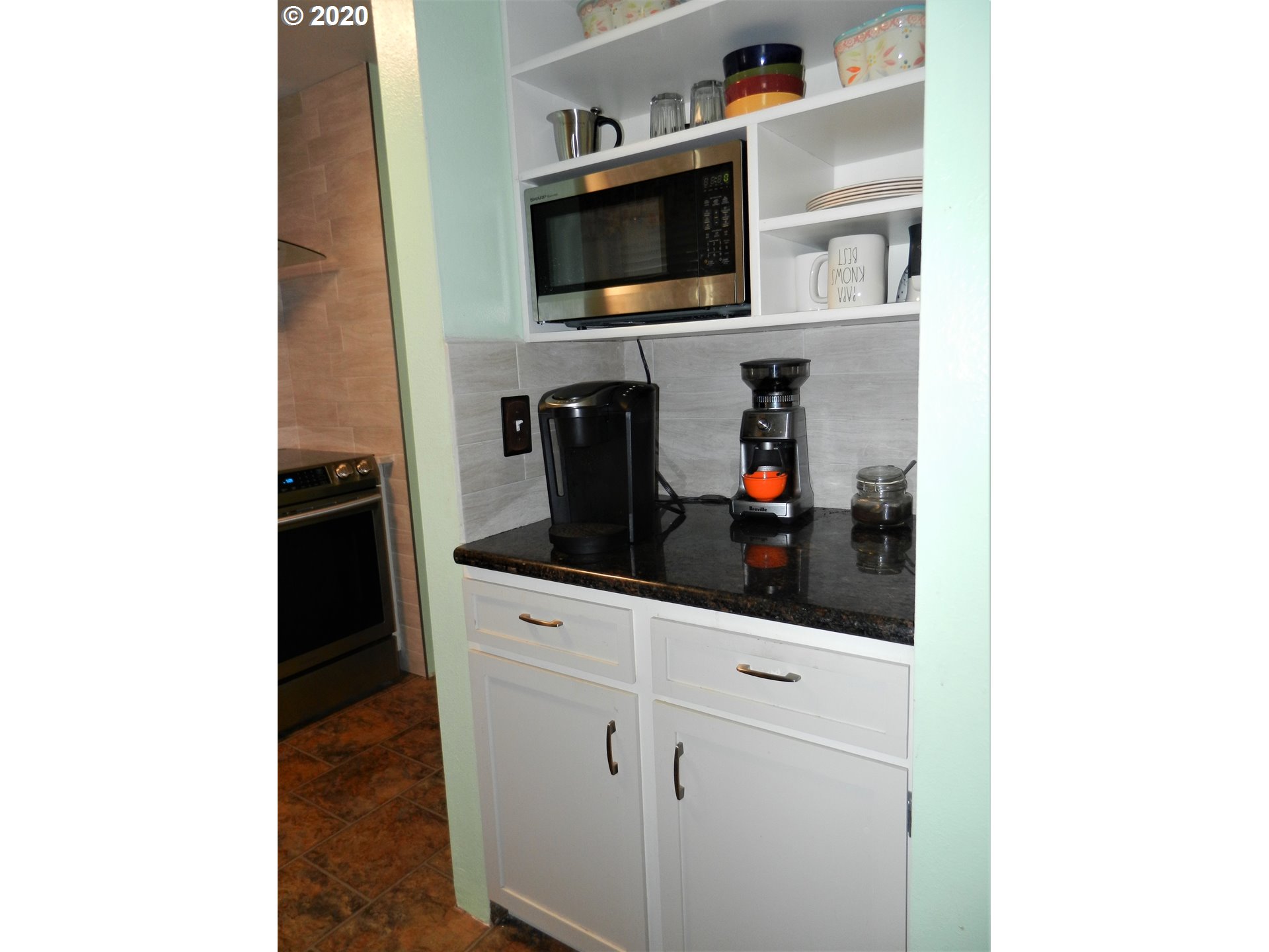 2069 Country Club Road Woodburn, OR 97071 - Photo 10 of 27 Gallery Image 10