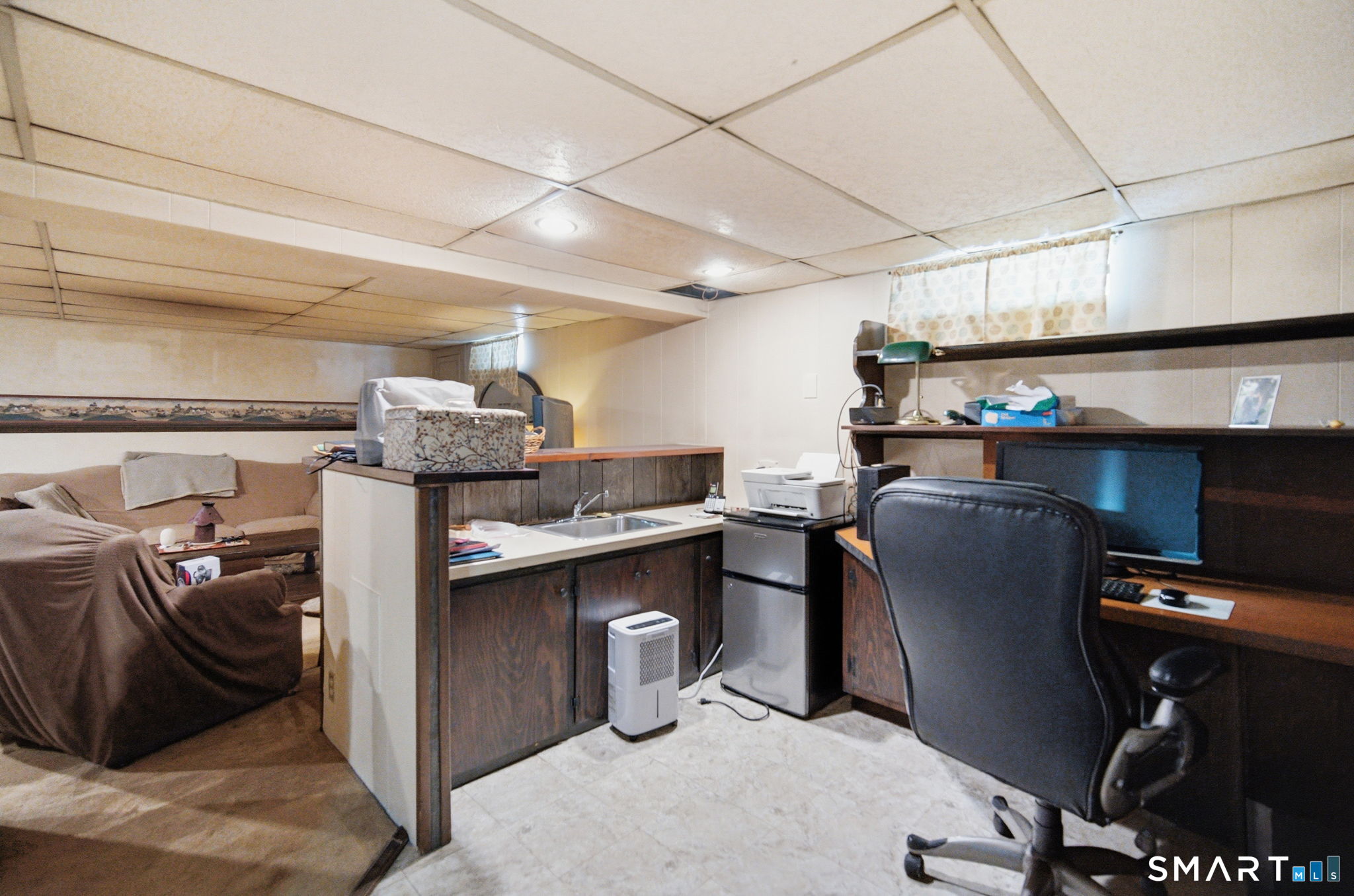 45 Sokol Road Somers, CT 06071 - Photo 31 of 36 a work place with table and chairs