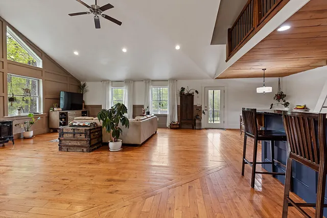 $669,000 | 39 Lobo Lane, West Gardiner, ME 04345