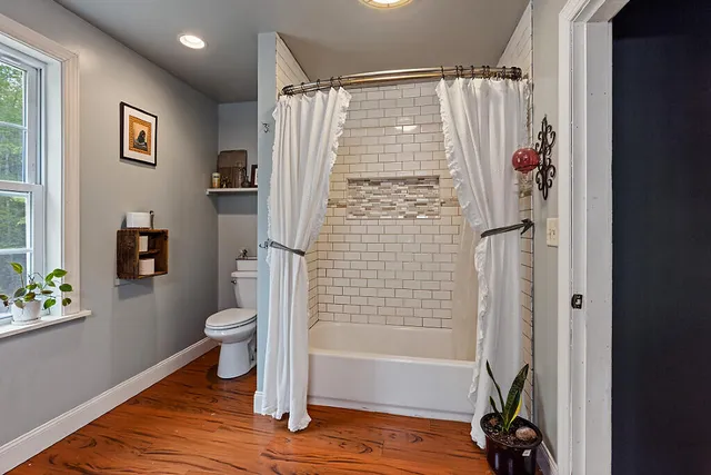 $669,000 | 39 Lobo Lane, West Gardiner, ME 04345