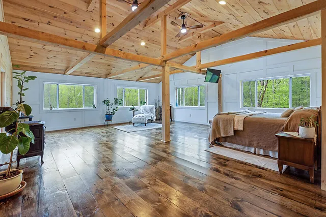 $669,000 | 39 Lobo Lane, West Gardiner, ME 04345