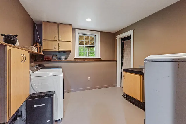 $669,000 | 39 Lobo Lane, West Gardiner, ME 04345