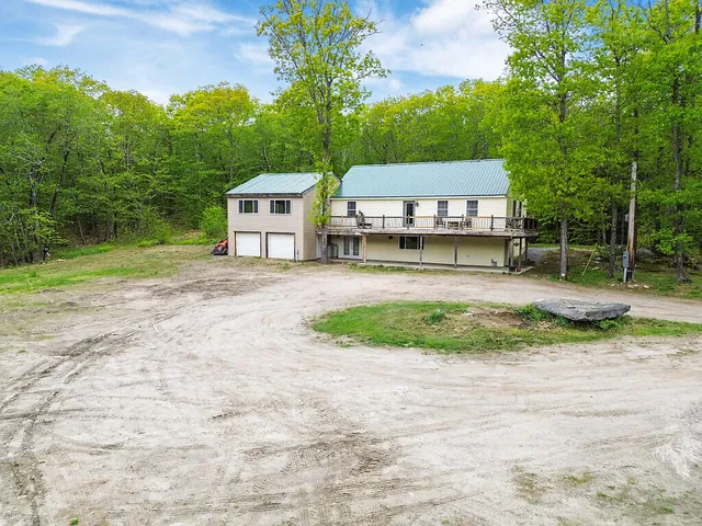 $669,000 | 39 Lobo Lane, West Gardiner, ME 04345