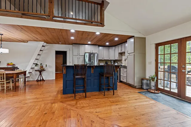 $669,000 | 39 Lobo Lane, West Gardiner, ME 04345