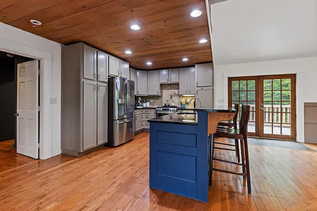 $669,000 | 39 Lobo Lane, West Gardiner, ME 04345