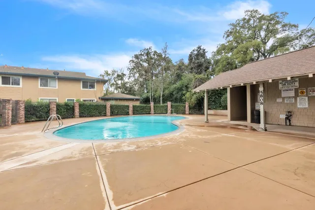 $299,000 | 5317 Winfield Way, Unit 4, Sacramento, CA 95841