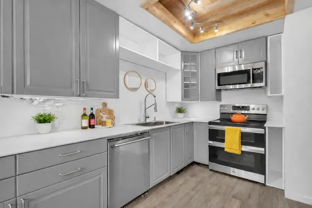 $299,000 | 5317 Winfield Way, Unit 4, Sacramento, CA 95841