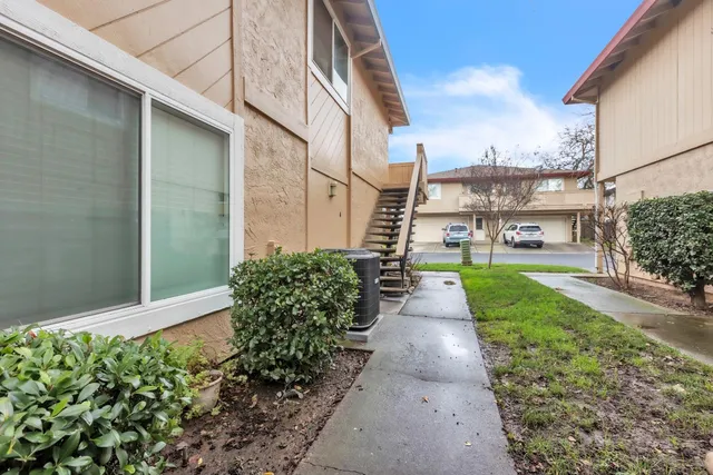 $299,000 | 5317 Winfield Way, Unit 4, Sacramento, CA 95841