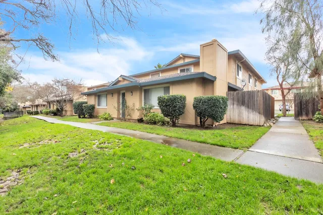 $299,000 | 5317 Winfield Way, Unit 4, Sacramento, CA 95841