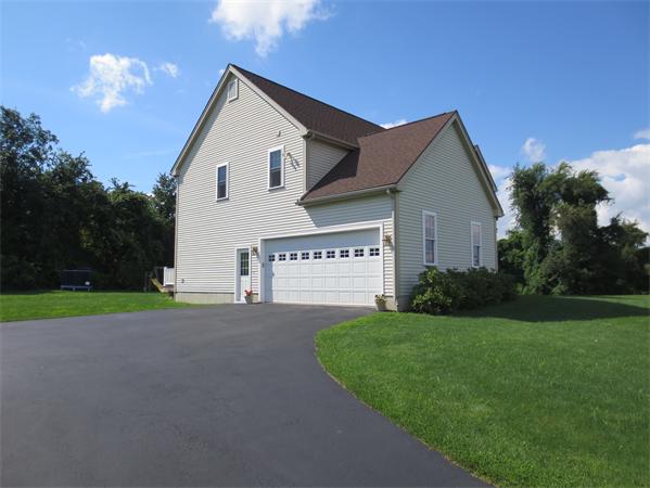 25 Ryan Road North Brookfield, MA 01535 - Photo 3 of 27 Gallery Image 3