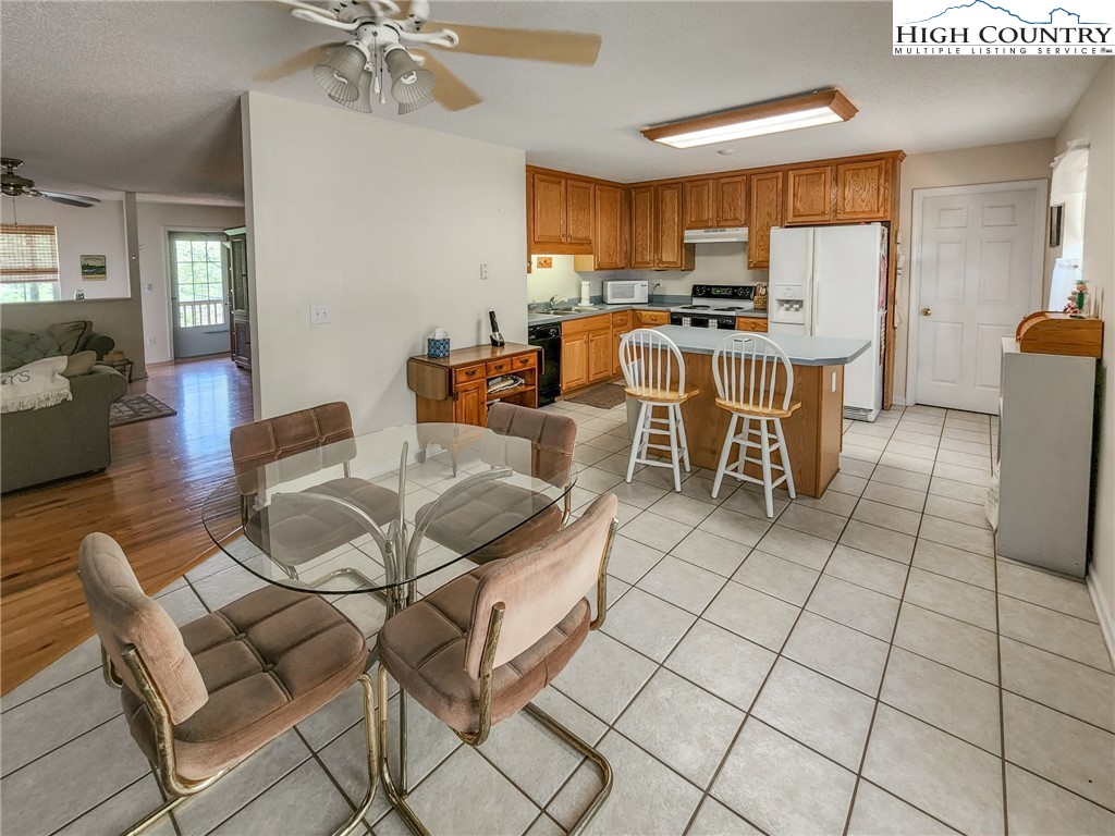 135 High Hopes Boone, NC 28607 - Photo 4 of 17 Gallery Image 4