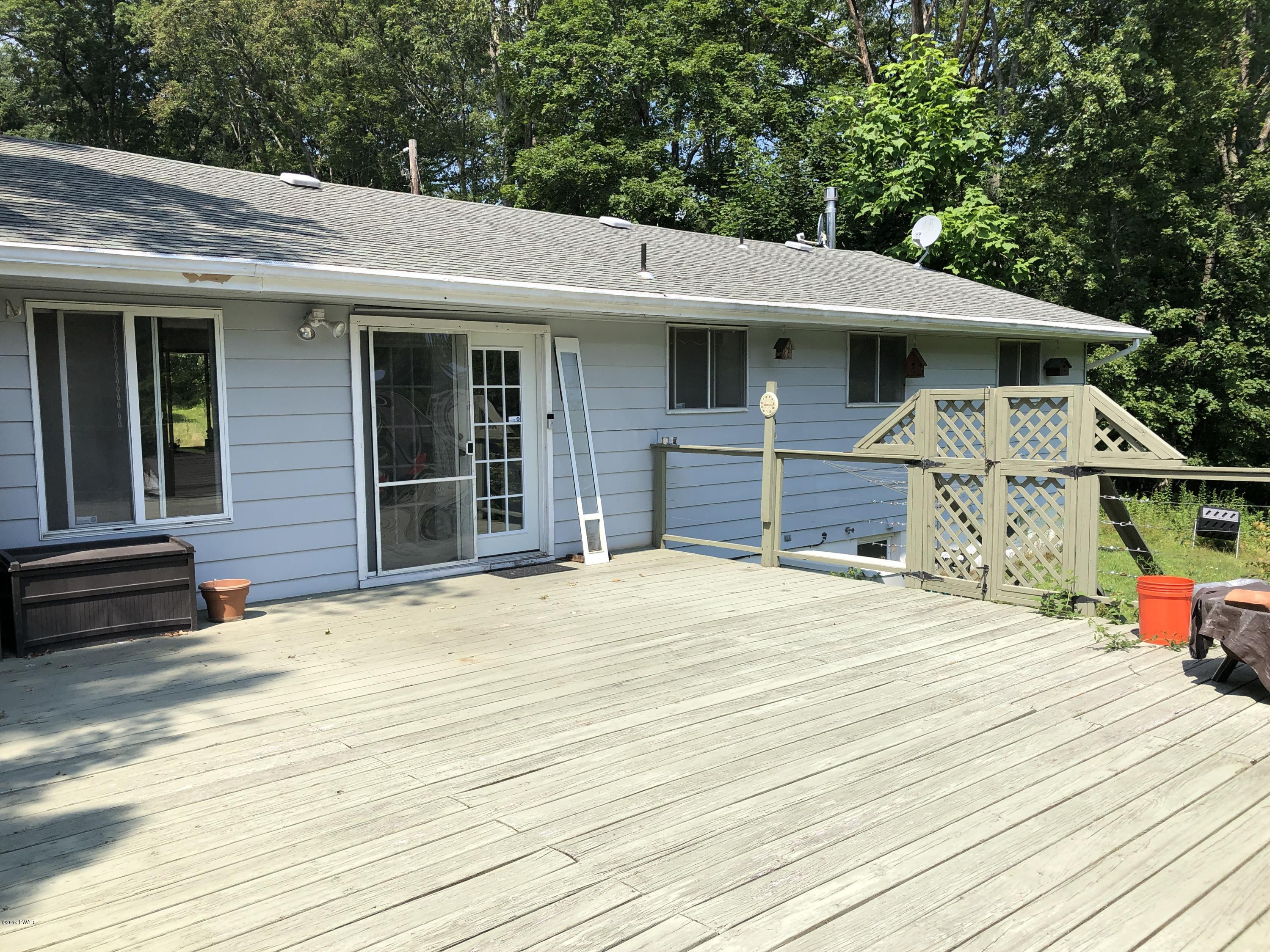 191 Rt 590 Greeley, PA 18425 - Photo 23 of 32
