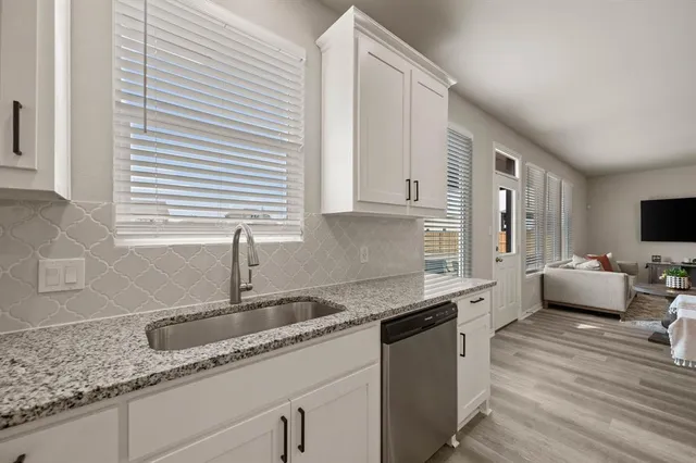 $3,800 | 127 Clearwater Court, Rhome, TX 76078