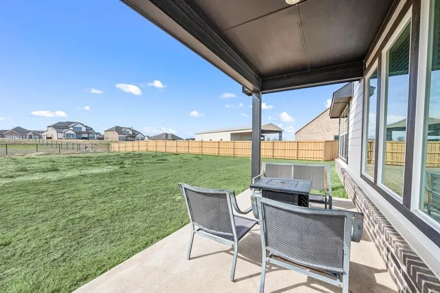 $3,800 | 127 Clearwater Court, Rhome, TX 76078