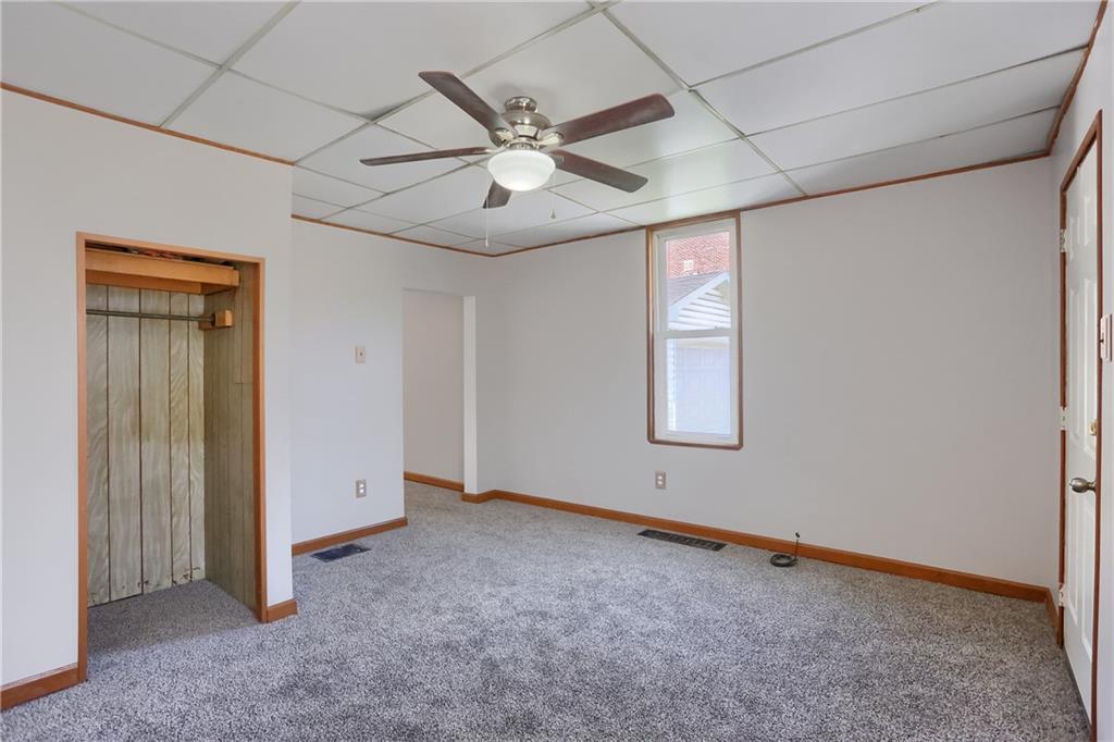 1550 Glenn Way McKees Rocks, PA 15136 - Photo 10 of 30