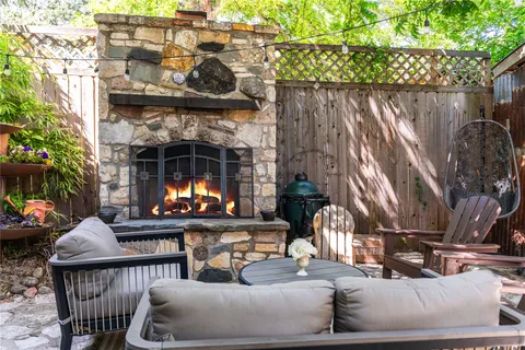 $1,800,000 | 2218 Lindell Avenue, Austin, TX 78704