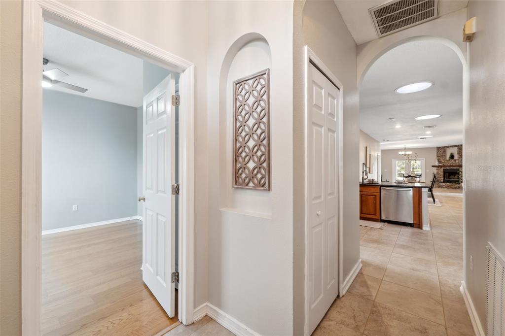 1623 Crossvine Court Trinity, FL 34655 - Photo 4 of 21