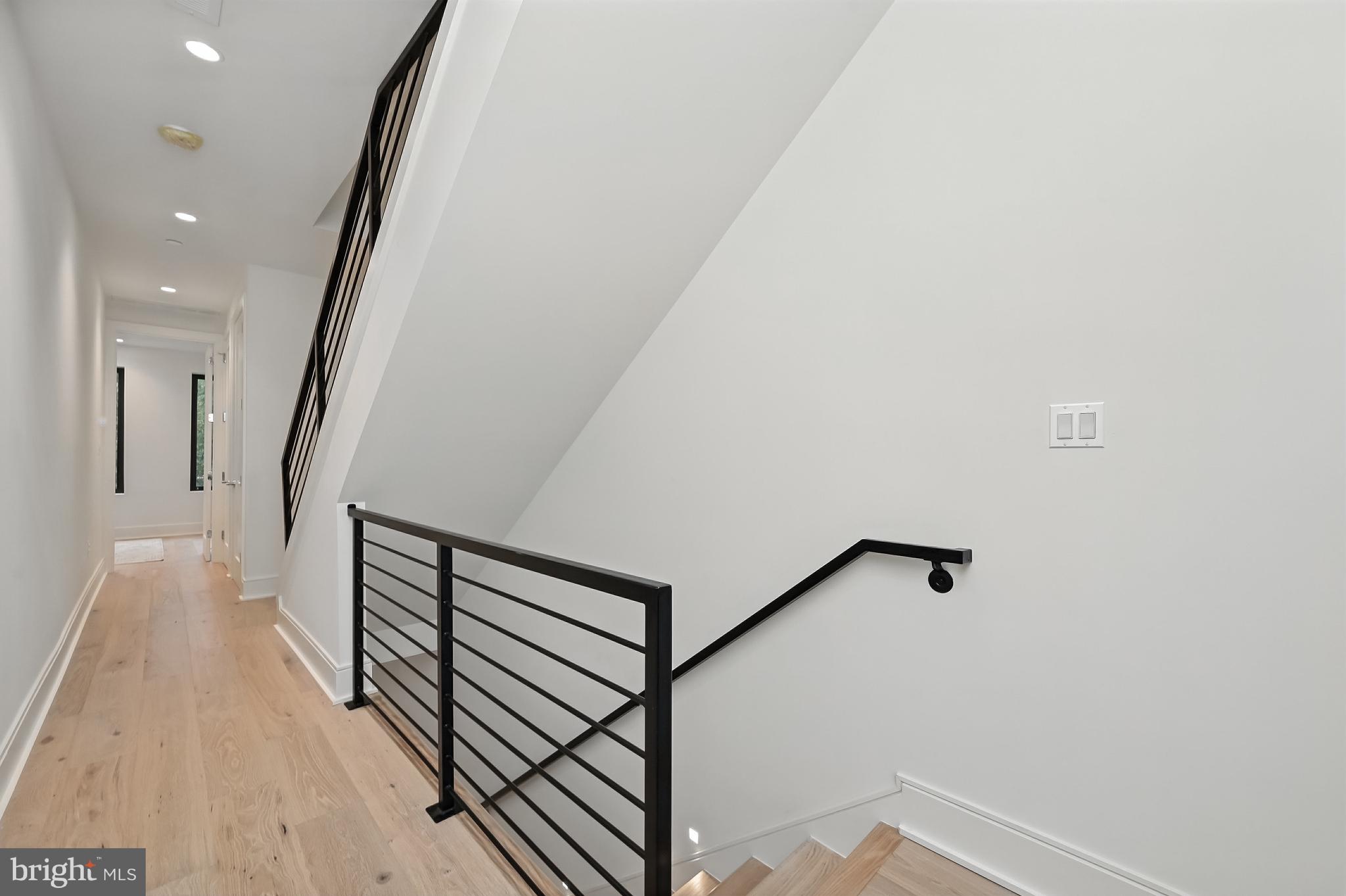 3622 S Street Northwest Washington, DC 20007 - Photo 30 of 53 Upper level 1 hallway