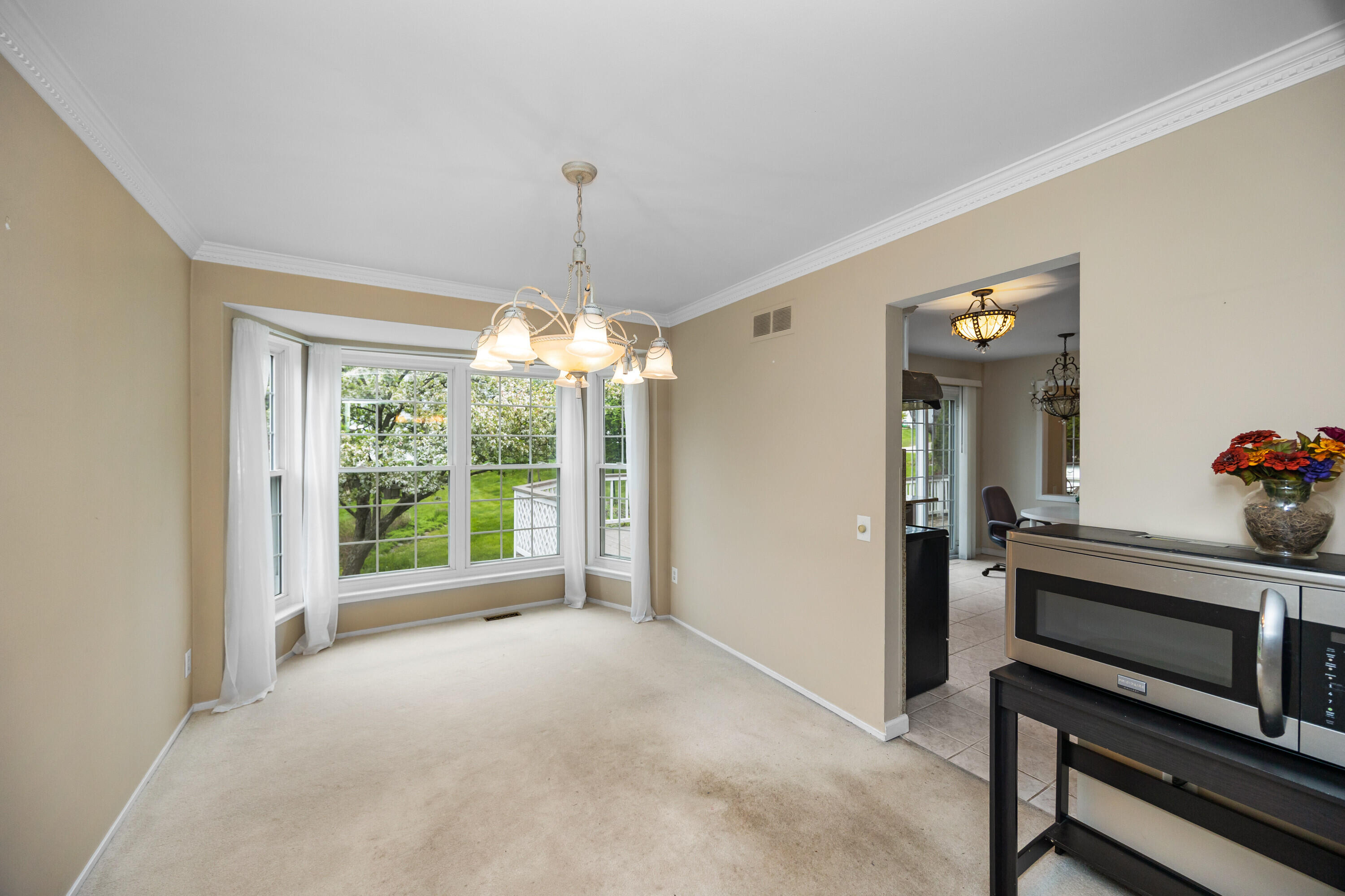 210 Whitney Drive Rochester Hills, MI 48307 - Photo 10 of 45 016_37