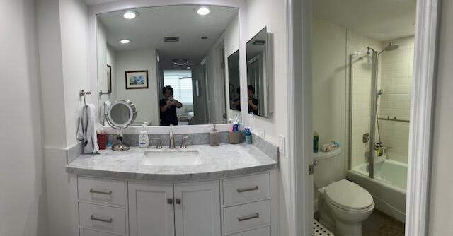 3507 Oaks Way, Unit 603 Pompano Beach, FL 33069 - Photo 16 of 32 12a