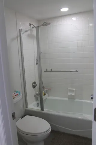 $4,000 | 3507 Oaks Way, Unit 603, Pompano Beach, FL 33069