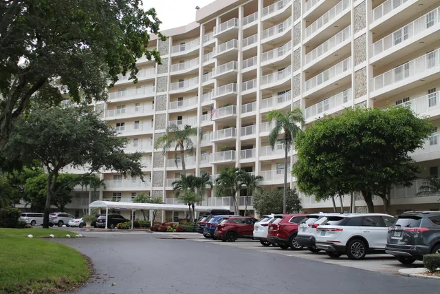 $4,000 | 3507 Oaks Way, Unit 603, Pompano Beach, FL 33069