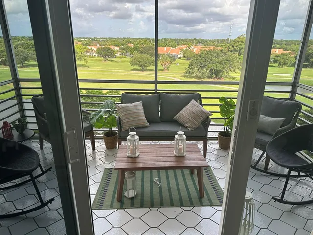 $4,000 | 3507 Oaks Way, Unit 603, Pompano Beach, FL 33069