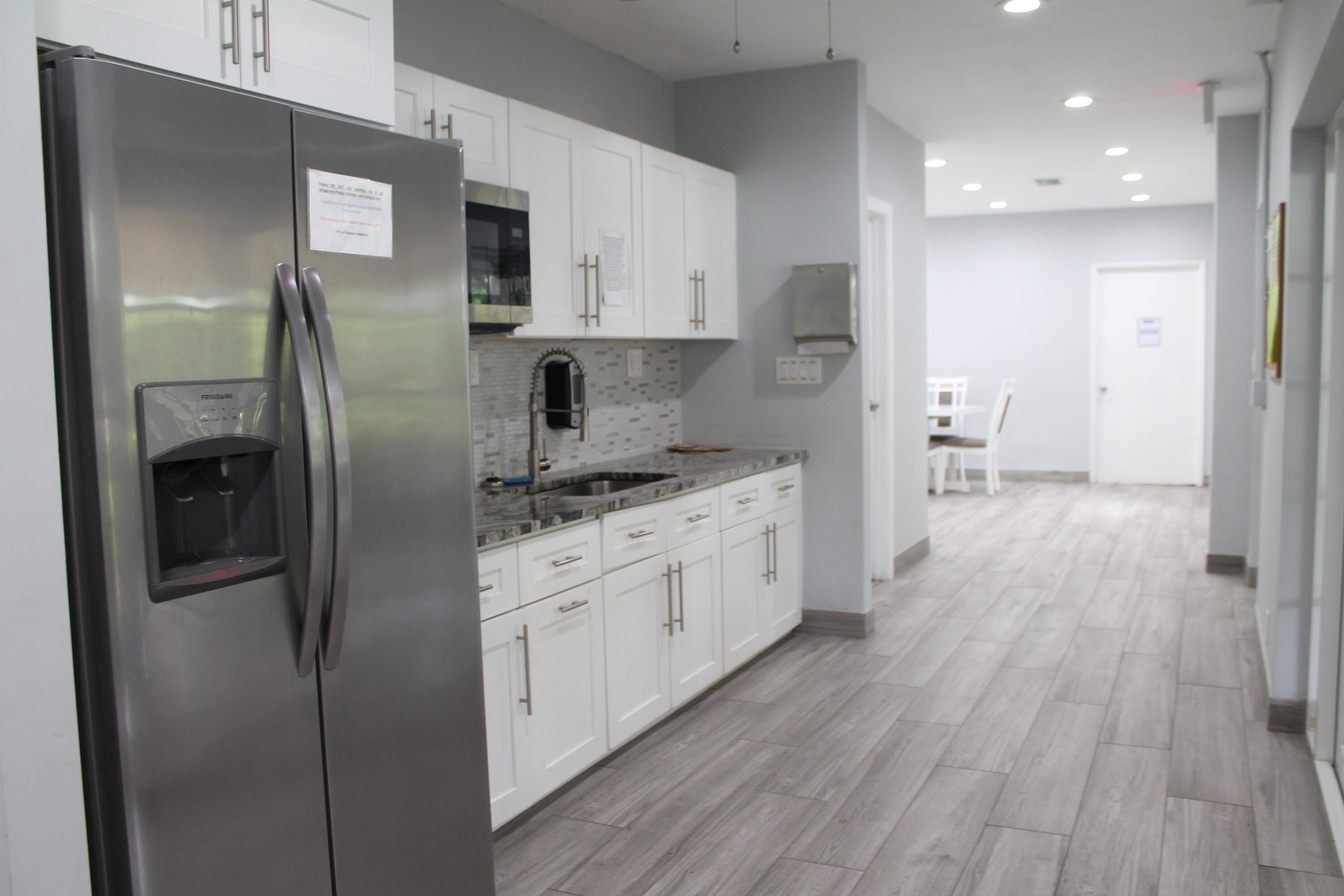 3507 Oaks Way, Unit 603 Pompano Beach, FL 33069 - Photo 28 of 32 30