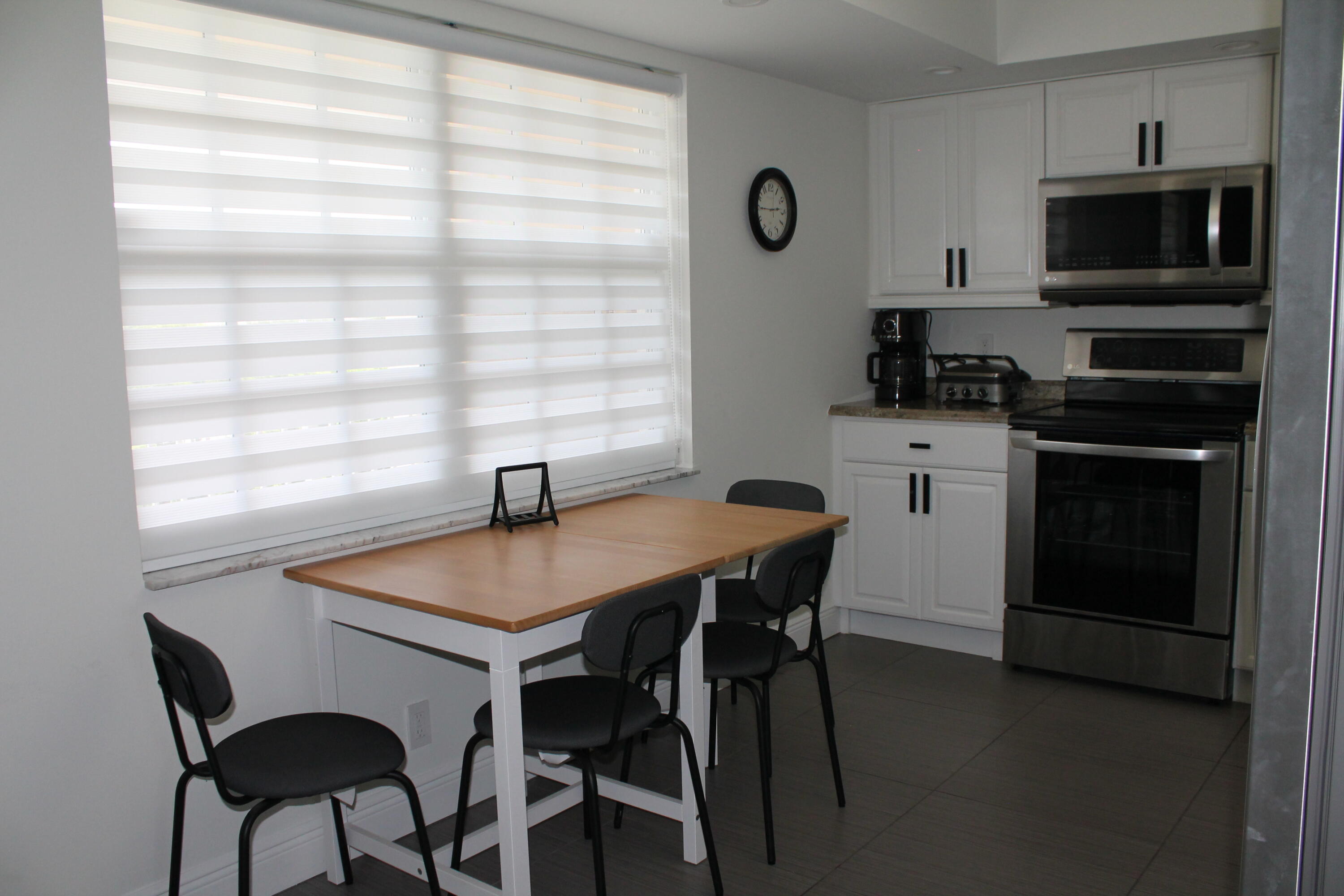 3507 Oaks Way, Unit 603 Pompano Beach, FL 33069 - Photo 6 of 32 3