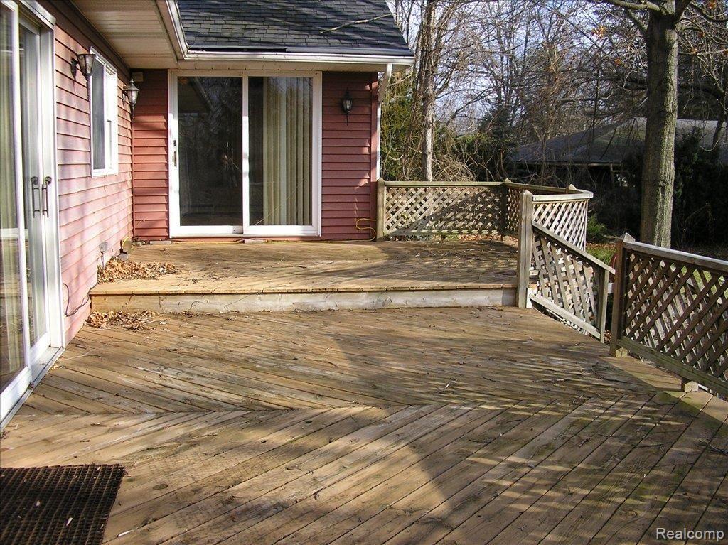 3261 Vincent Road North Street, MI 48049 - Photo 3 of 13 P1040122