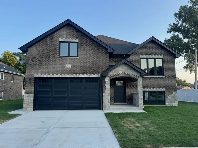 $719,900 | 4951 West 86th Street, Burbank, IL 60459