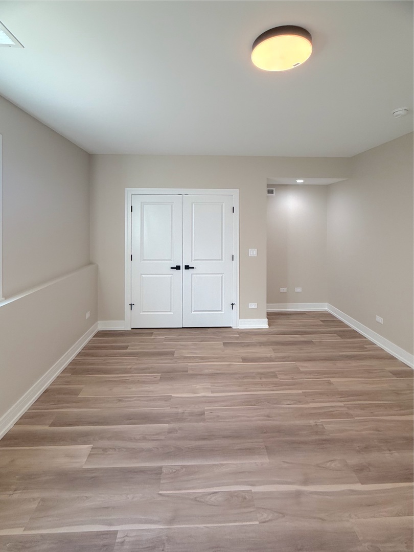 4951 West 86th Street Burbank, IL 60459 - Photo 18 of 28