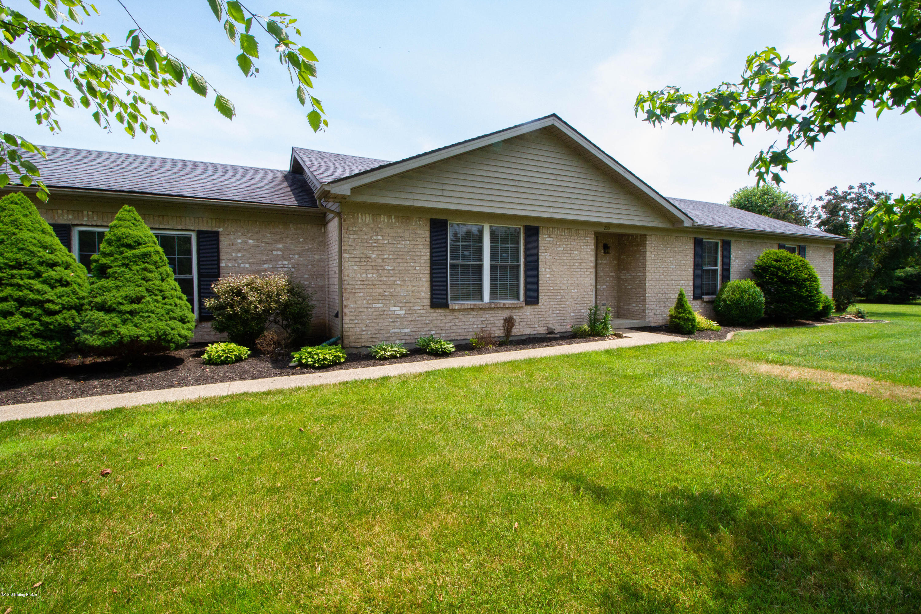 200 Kristi Shells Court Shepherdsville, KY 40165 - Photo 36 of 41 IMG_0334