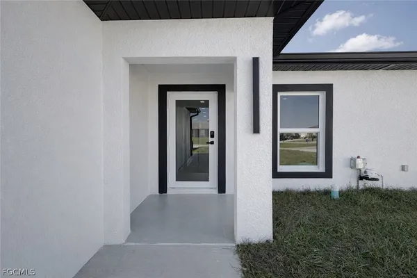 $1,800 | 4531-4529 18th Street Southwest, Lehigh Acres, FL 33973