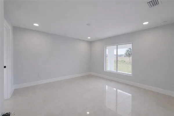 $1,800 | 4531-4529 18th Street Southwest, Lehigh Acres, FL 33973