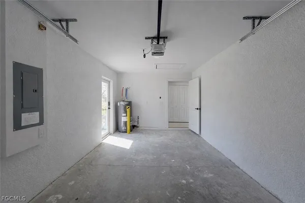 $1,800 | 4531-4529 18th Street Southwest, Lehigh Acres, FL 33973