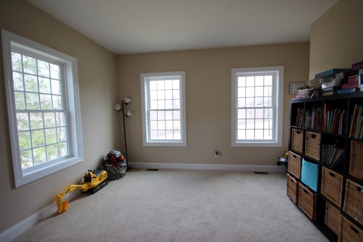 18 Old Chester Road Derry, NH 03038 - Photo 17 of 27