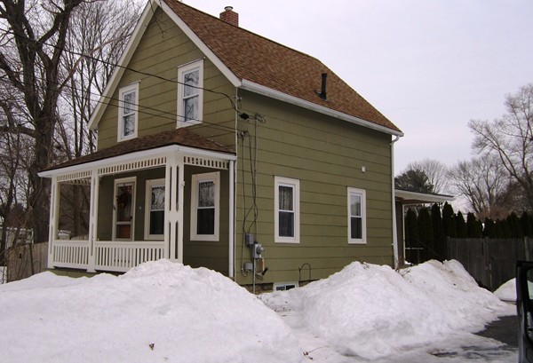 34 Center Street Raynham, MA 02767 - Photo 1 of 29 Gallery Image 1