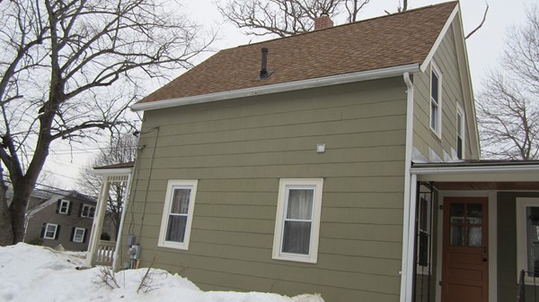 34 Center Street Raynham, MA 02767 - Photo 5 of 29 Gallery Image 5