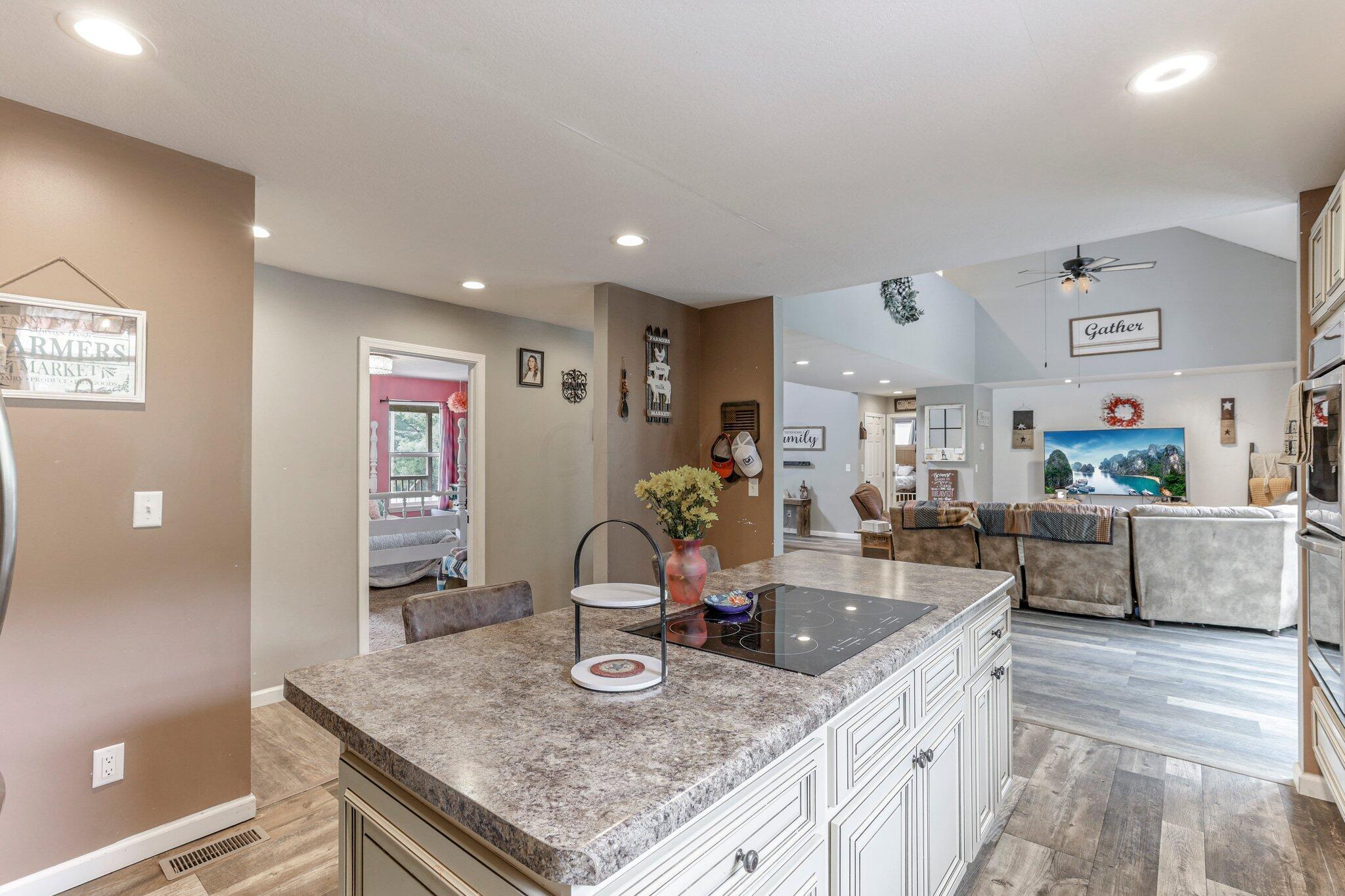 4010 Clines Chapel Road Waverly, OH 45690 - Photo 13 of 43 21-web-or-mls-0V3A6719