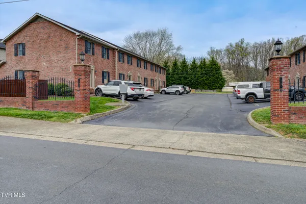 $219,900 | 1203 East 8th Avenue, Unit 1, Johnson City, TN 37601