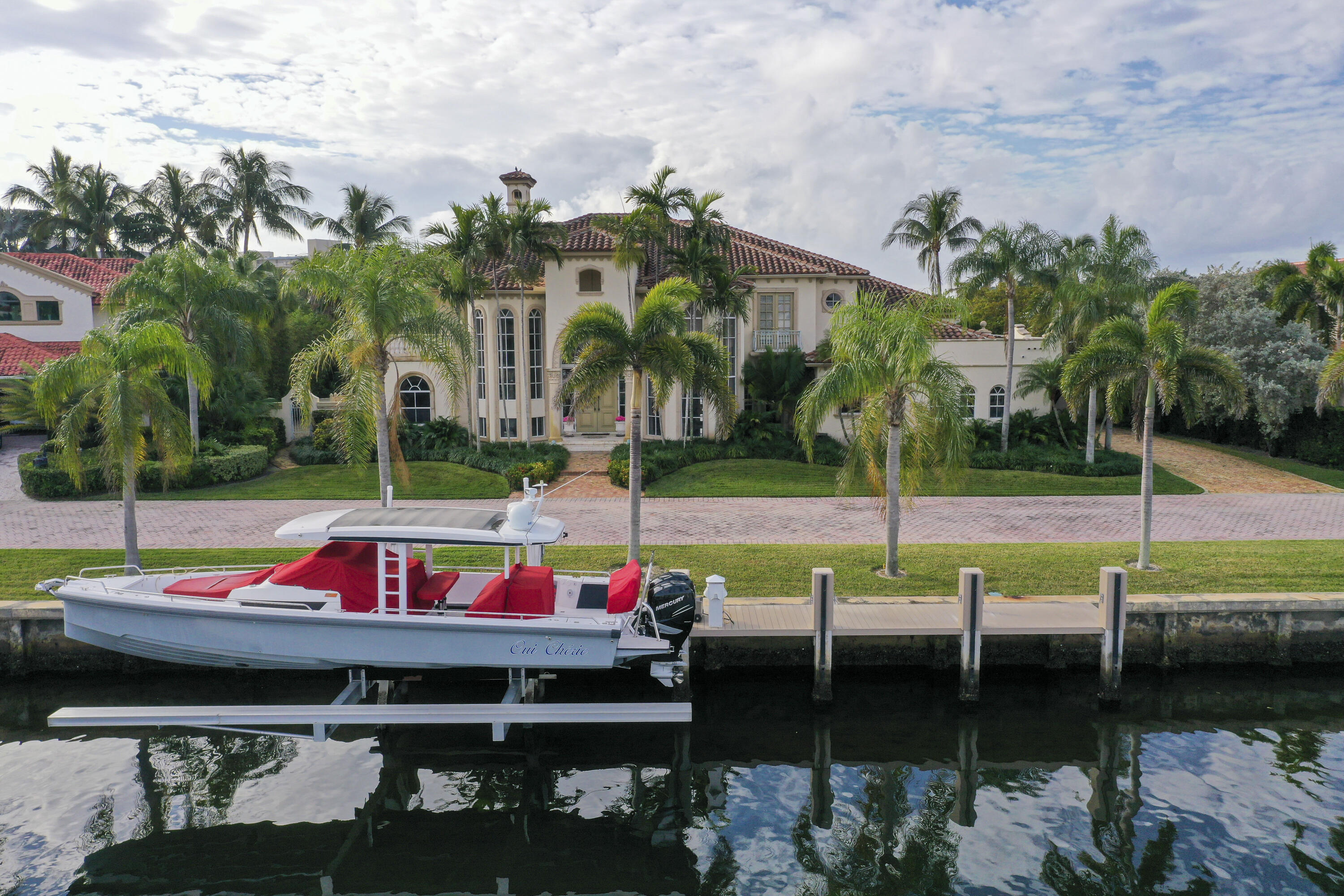890 Northeast 79th Street Boca Raton, FL 33487 - Photo 5 of 109 front