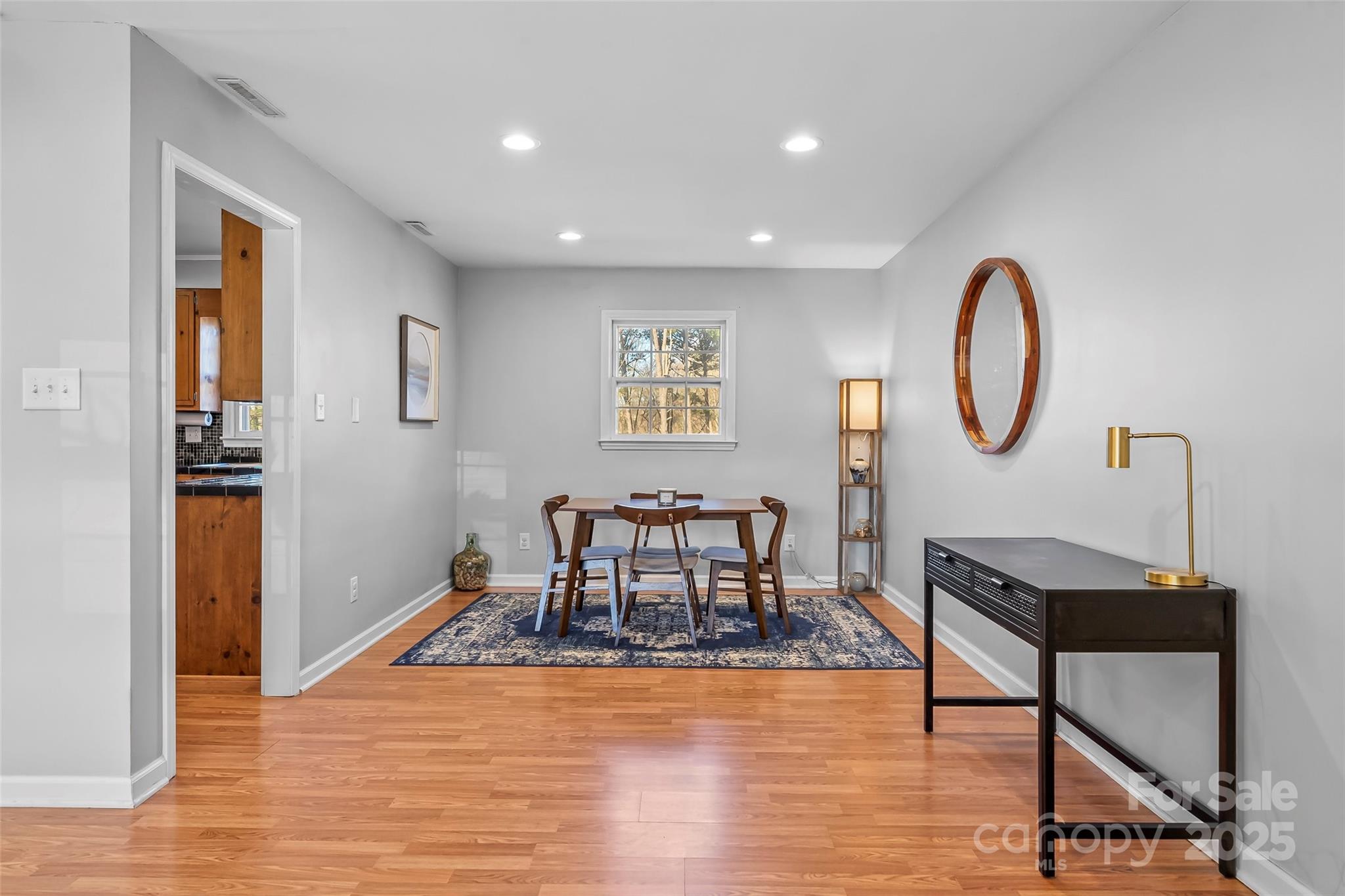 261 Skyline Road Hickory, NC 28601 - Photo 11 of 46 Gallery Image 11