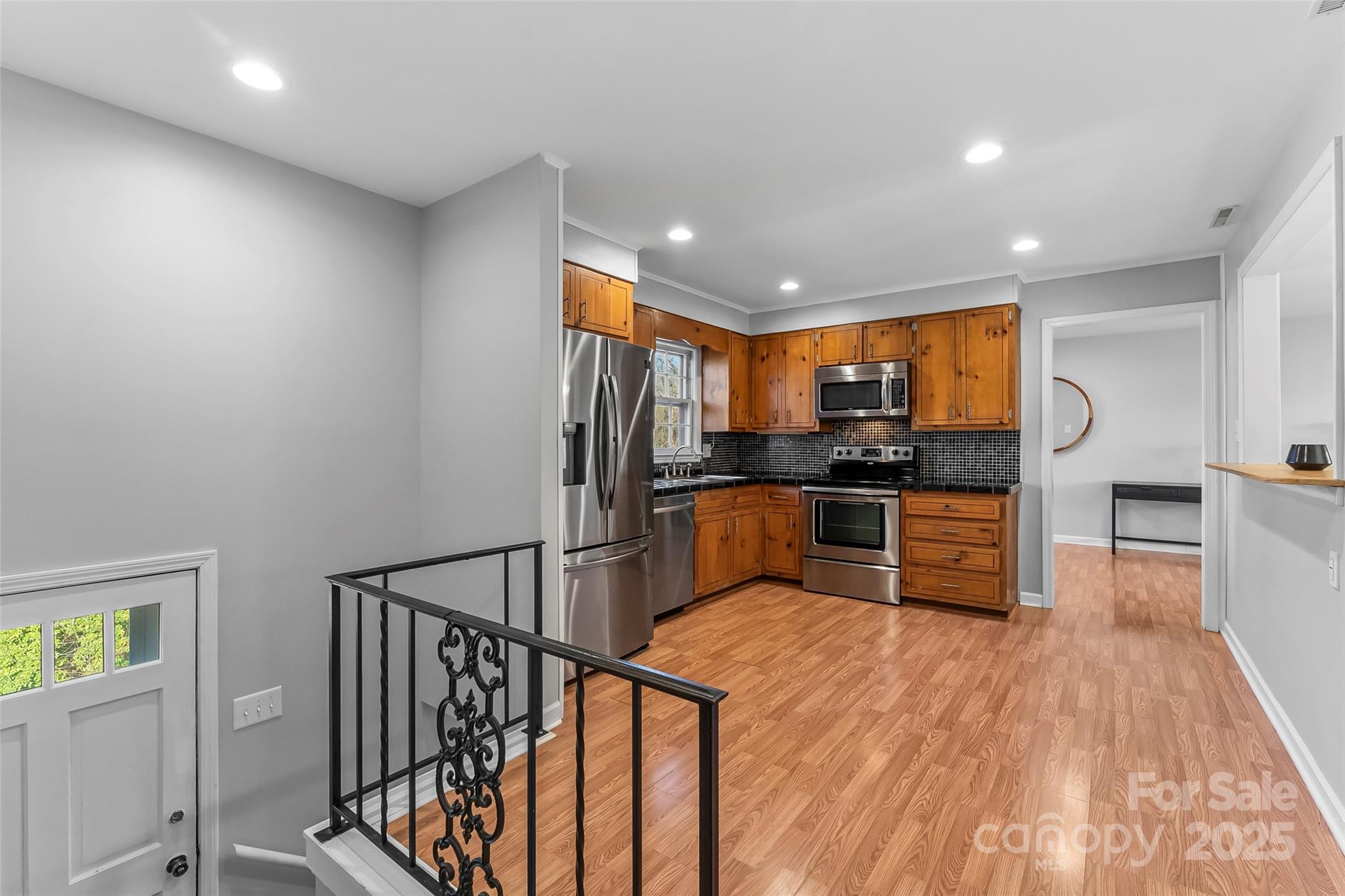 261 Skyline Road Hickory, NC 28601 - Photo 12 of 46 Gallery Image 12