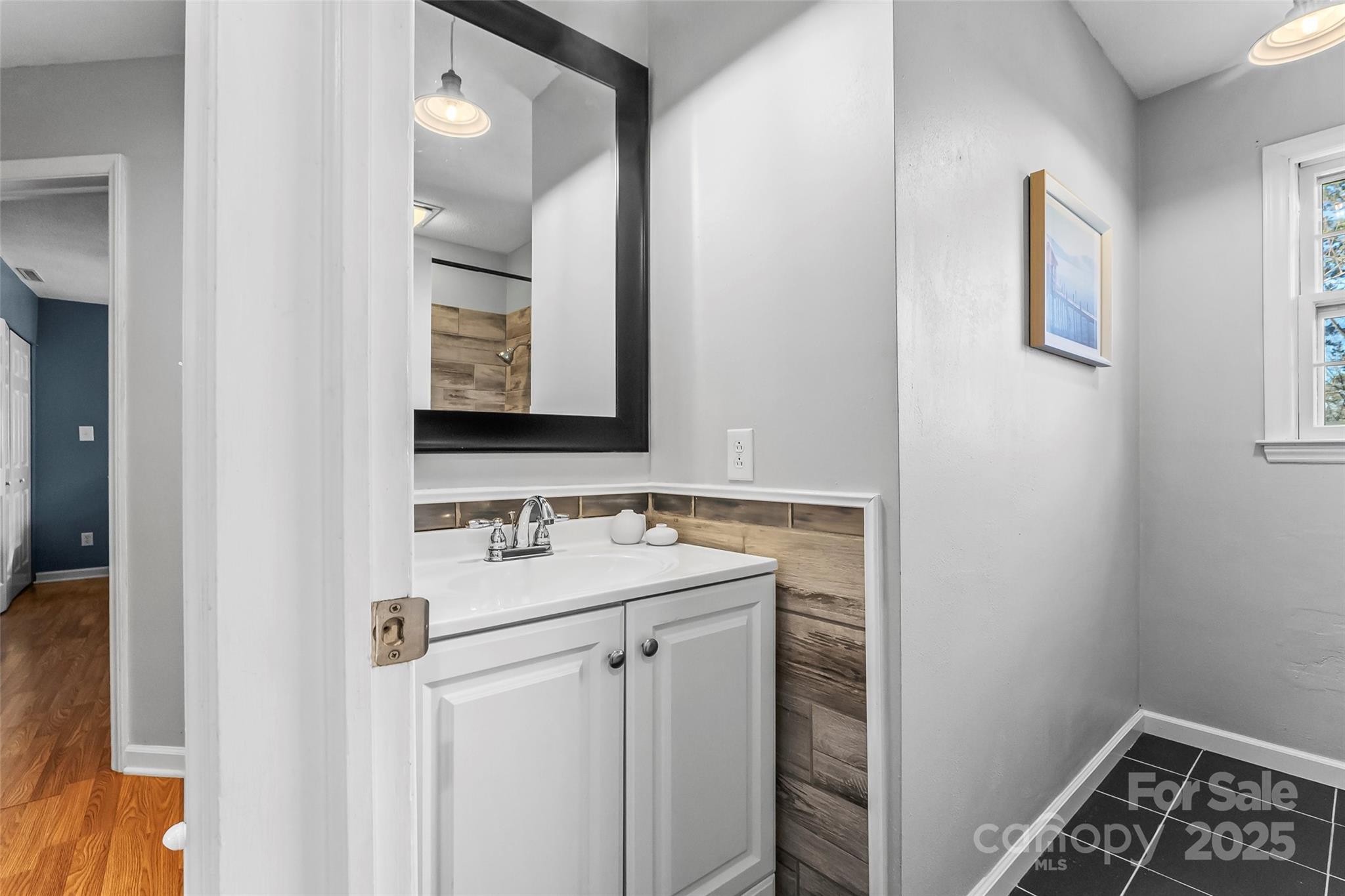 261 Skyline Road Hickory, NC 28601 - Photo 16 of 46 Gallery Image 16