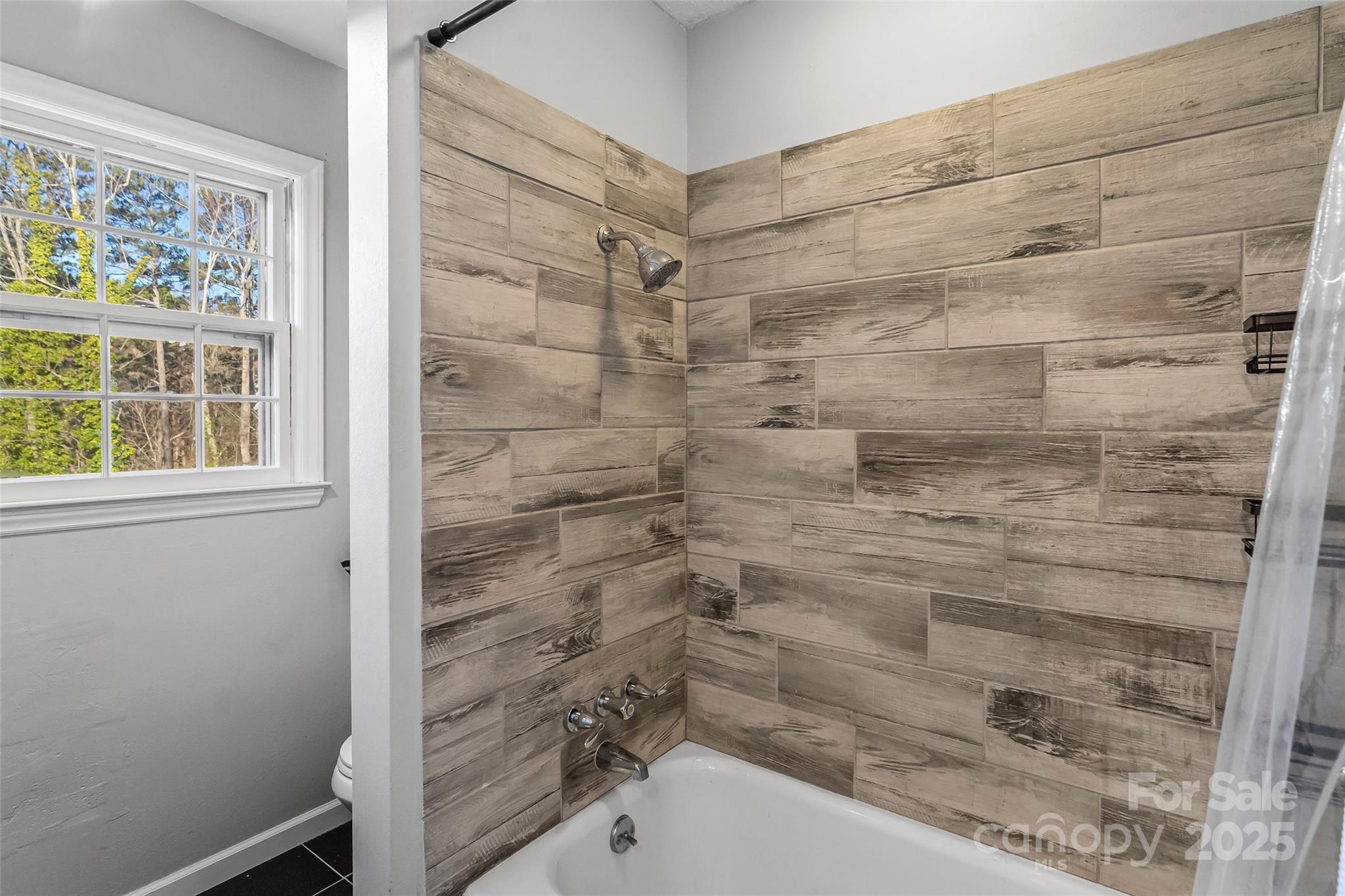 261 Skyline Road Hickory, NC 28601 - Photo 17 of 46 Gallery Image 17