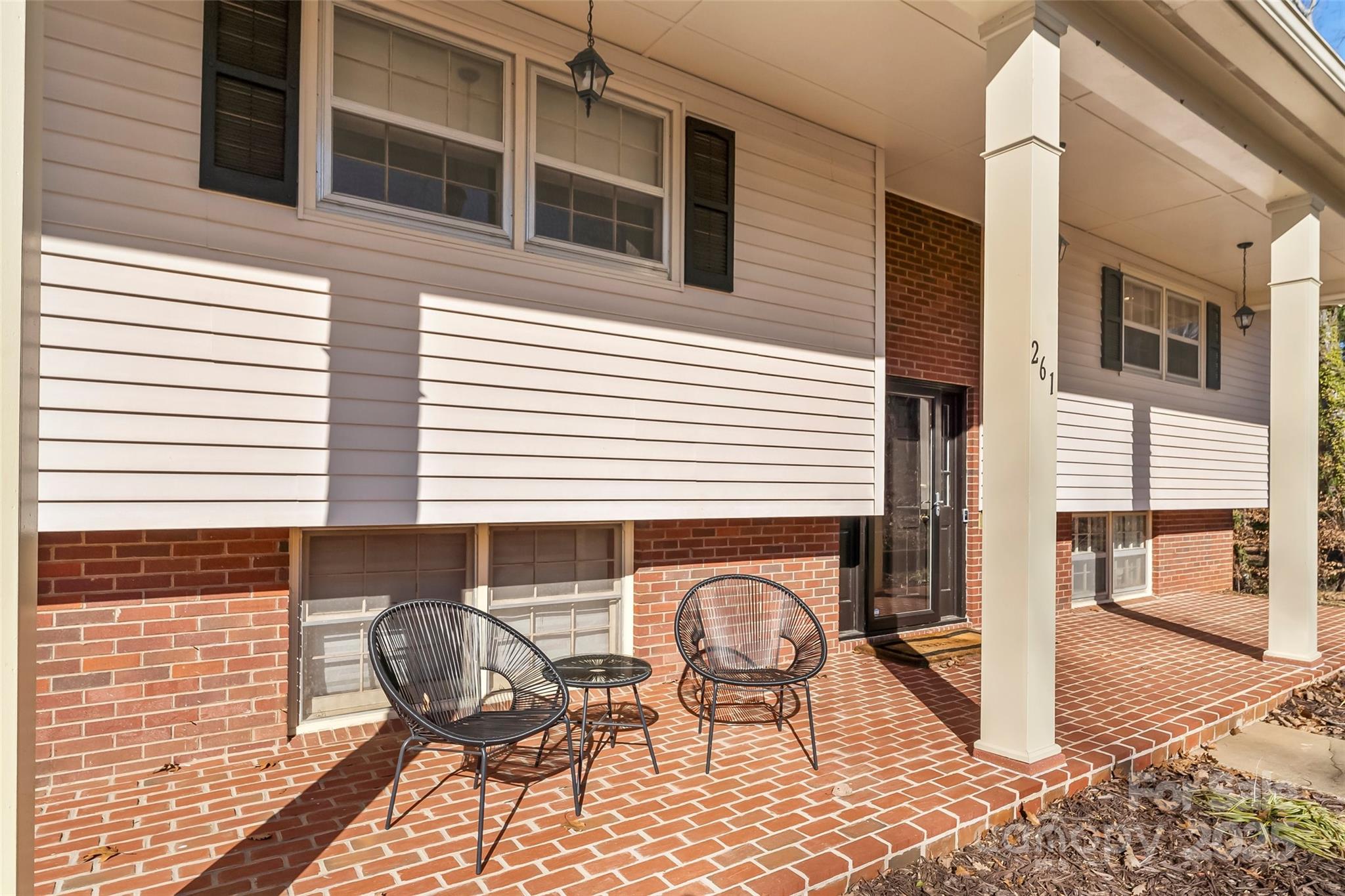 261 Skyline Road Hickory, NC 28601 - Photo 33 of 46 Gallery Image 33